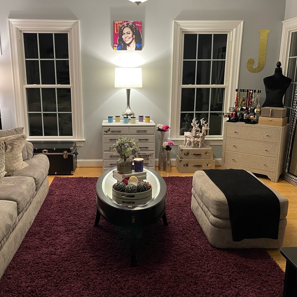 Welcome to My New Poshmark Room!